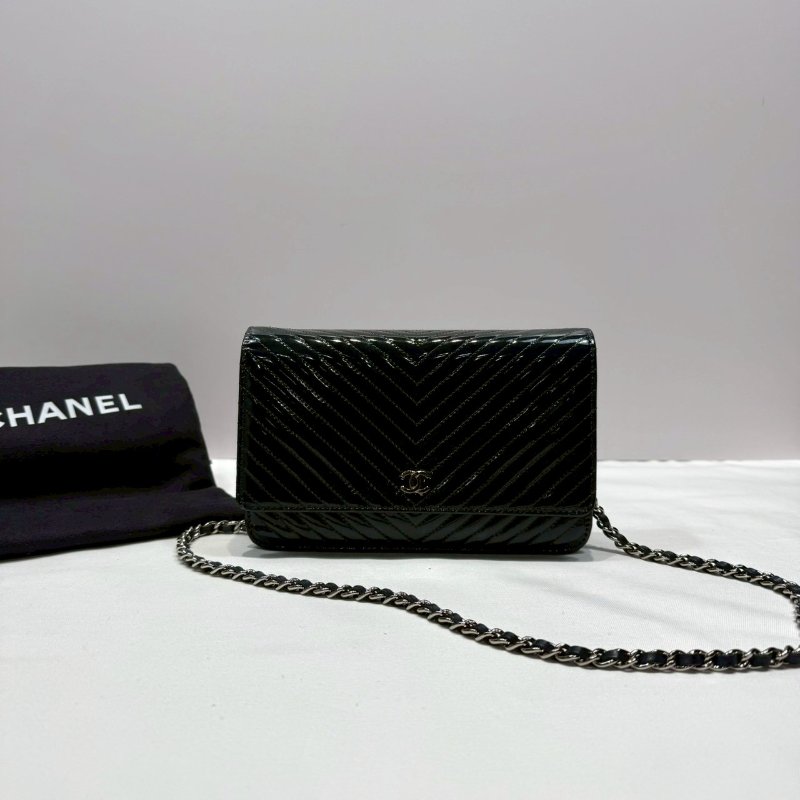 CHANEL 夜幕藍漆皮山型紋WOC-0