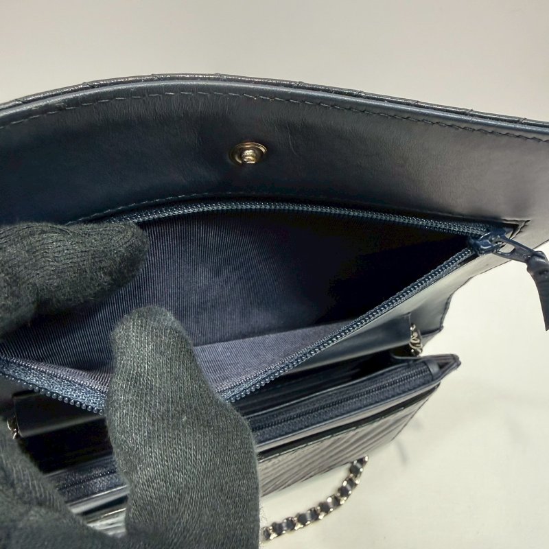 CHANEL 夜幕藍漆皮山型紋WOC-5