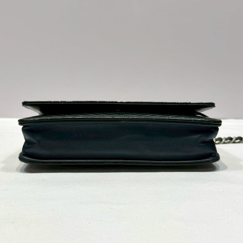 CHANEL 夜幕藍漆皮山型紋WOC-8