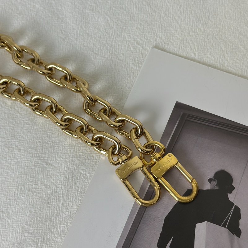 LOUIS VUITTON Loop hobo-13