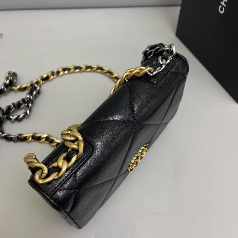 Chanel香奈兒19BagWOC 黑金全皮鏈條包-5