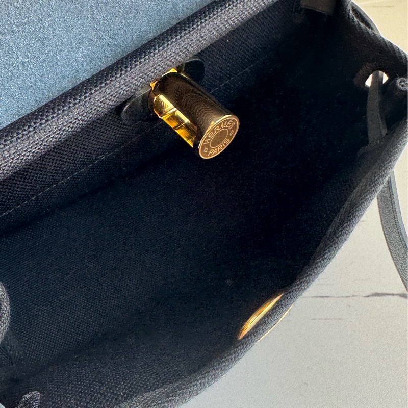 Hermes 黑帆布金釦mini herbag 真的超推薦✨✨-17