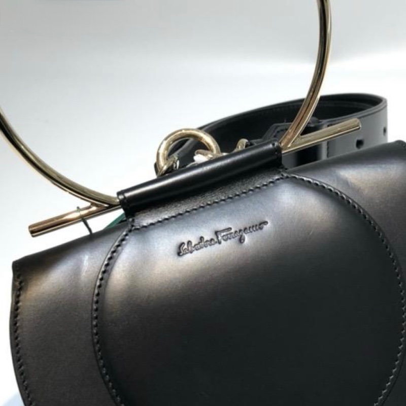 Ferragamo Daphne ( Black )-3