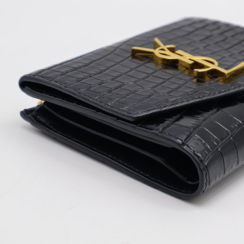 YSL 鱷魚壓紋雙折短夾-8