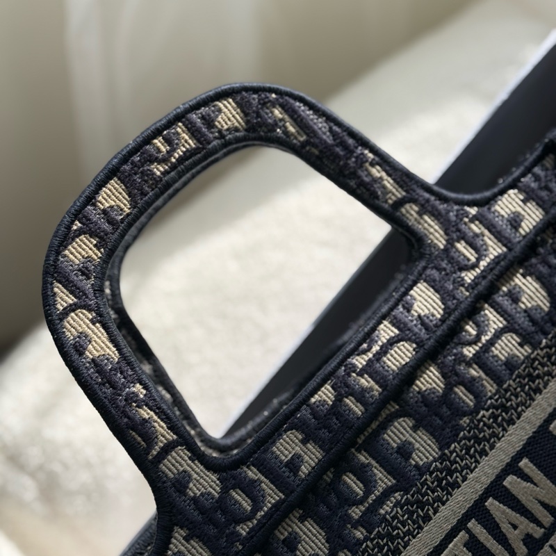 （台灣購證🇹🇼)Dior book tote 迷你托特包手提包-9