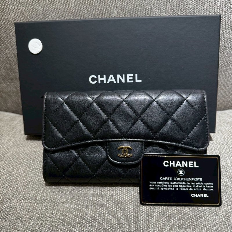 CHANEL 經典雙C菱格小羊皮長夾-0