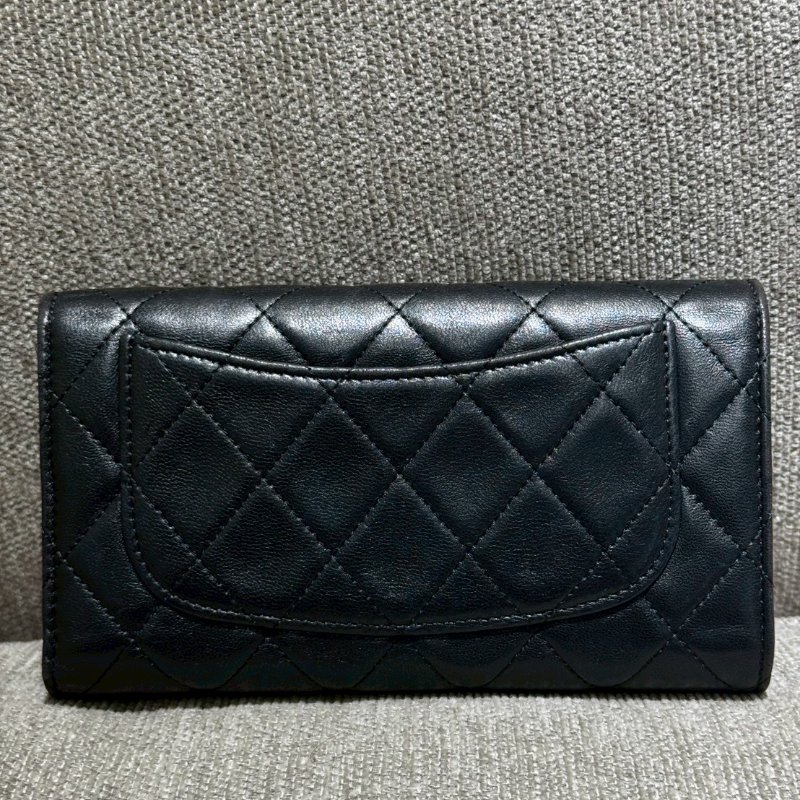 CHANEL 經典雙C菱格小羊皮長夾-1