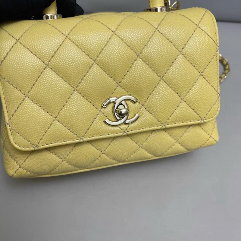 Chanel香奈兒Coco handle迷你淺黃色荔枝紋芯片-5