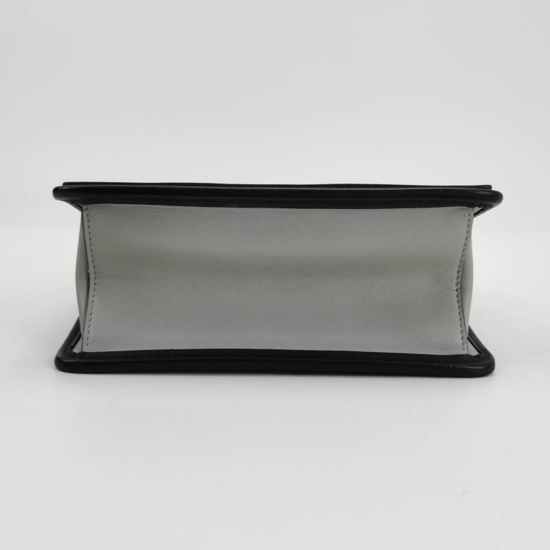 Fendi Kan I F小號牛皮純色F is Fendi標誌單肩包斜挎包-5