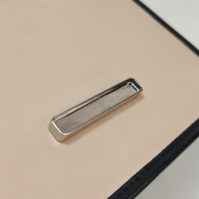 Fendi Kan I F小號牛皮純色F is Fendi標誌單肩包斜挎包-9