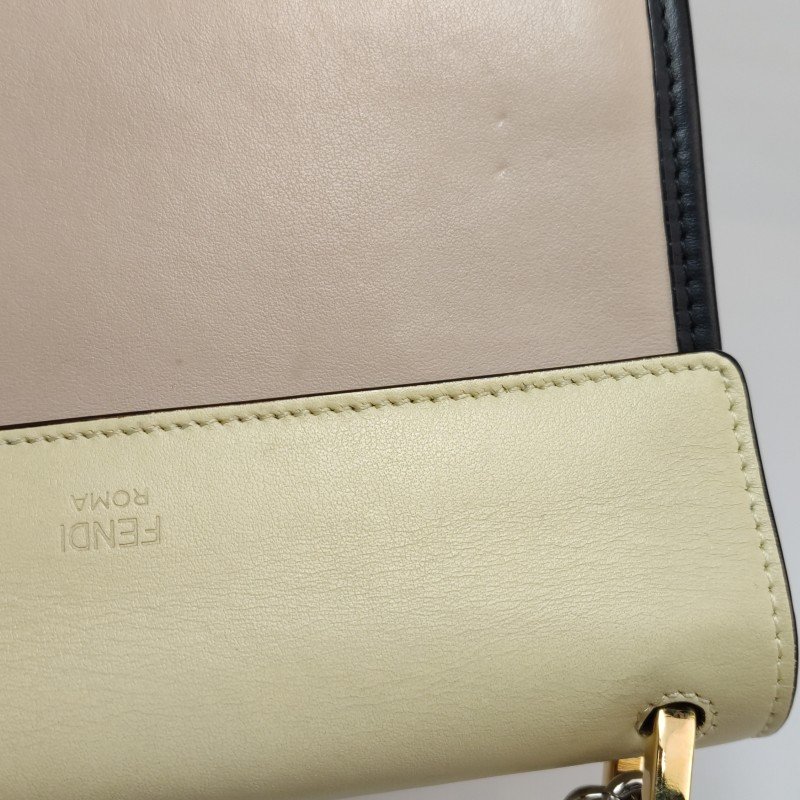 Fendi Kan I F小號牛皮純色F is Fendi標誌單肩包斜挎包-17