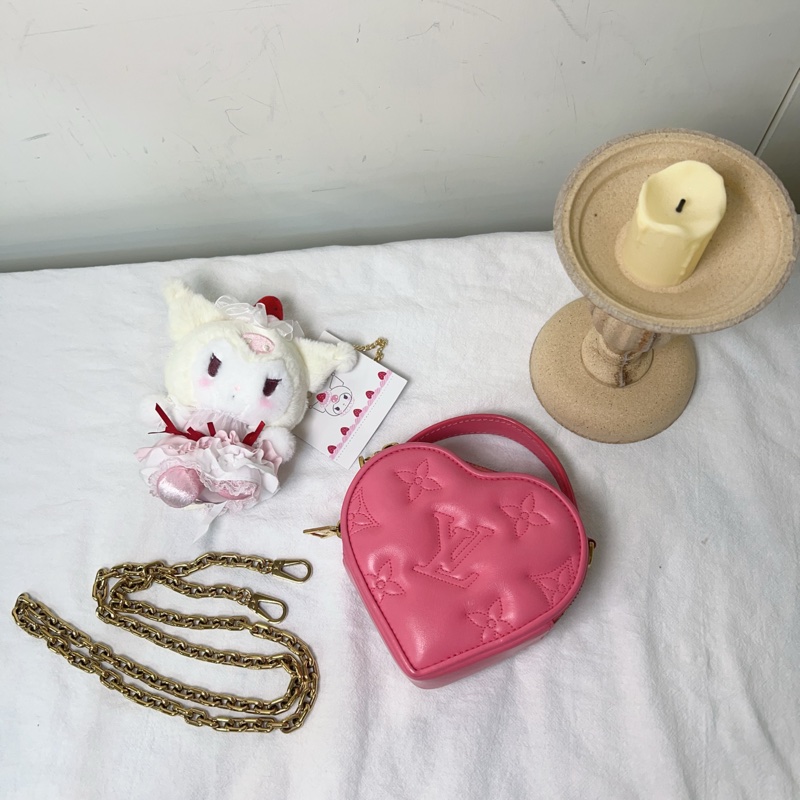 ෆ LV手提愛心小廢包-4
