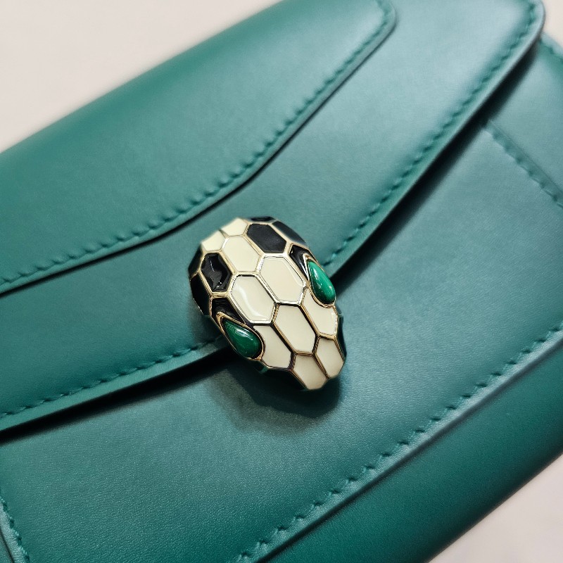 [ 質感好物年終新年回饋🧧]  Bvlgari 寶格麗綠拼紫牛皮Serpenti短/中夾-4