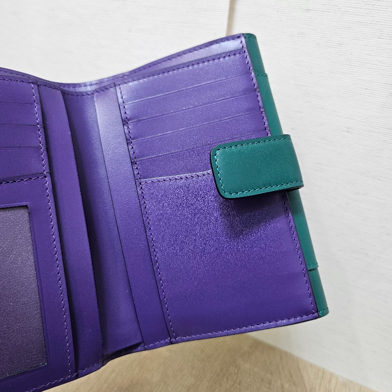 [ 質感好物年終新年回饋🧧]  Bvlgari 寶格麗綠拼紫牛皮Serpenti短/中夾-16