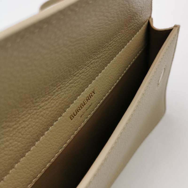 Burberry Title迷你牛皮純色字母Logo鉚釘斜挎包單肩包-6