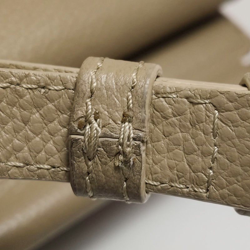 Burberry Title迷你牛皮純色字母Logo鉚釘斜挎包單肩包-9