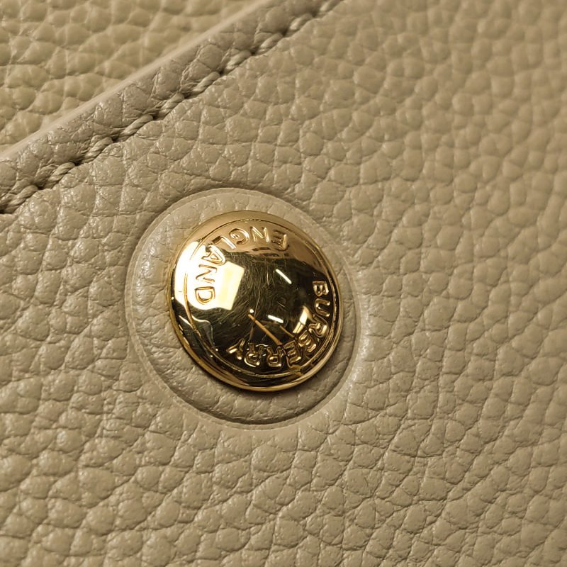 Burberry Title迷你牛皮純色字母Logo鉚釘斜挎包單肩包-14