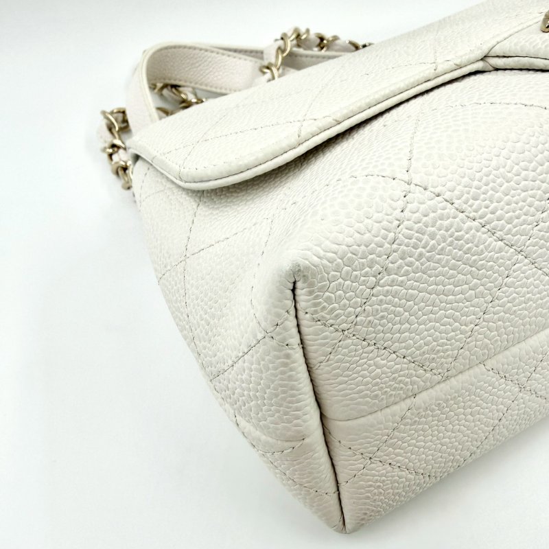 CHANEL白色荔枝牛皮淡金釦側背包(季節限定!尺寸很好用)-8