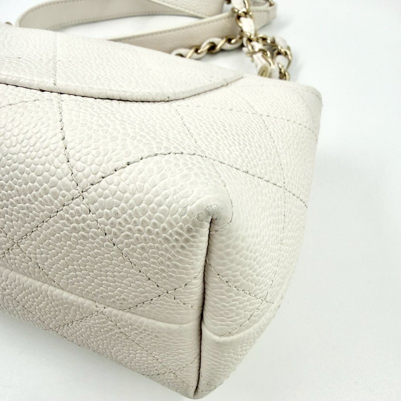 CHANEL白色荔枝牛皮淡金釦側背包(季節限定!尺寸很好用)-19