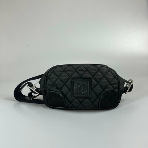CHANEL 肩背包尼龍黑方格 11開