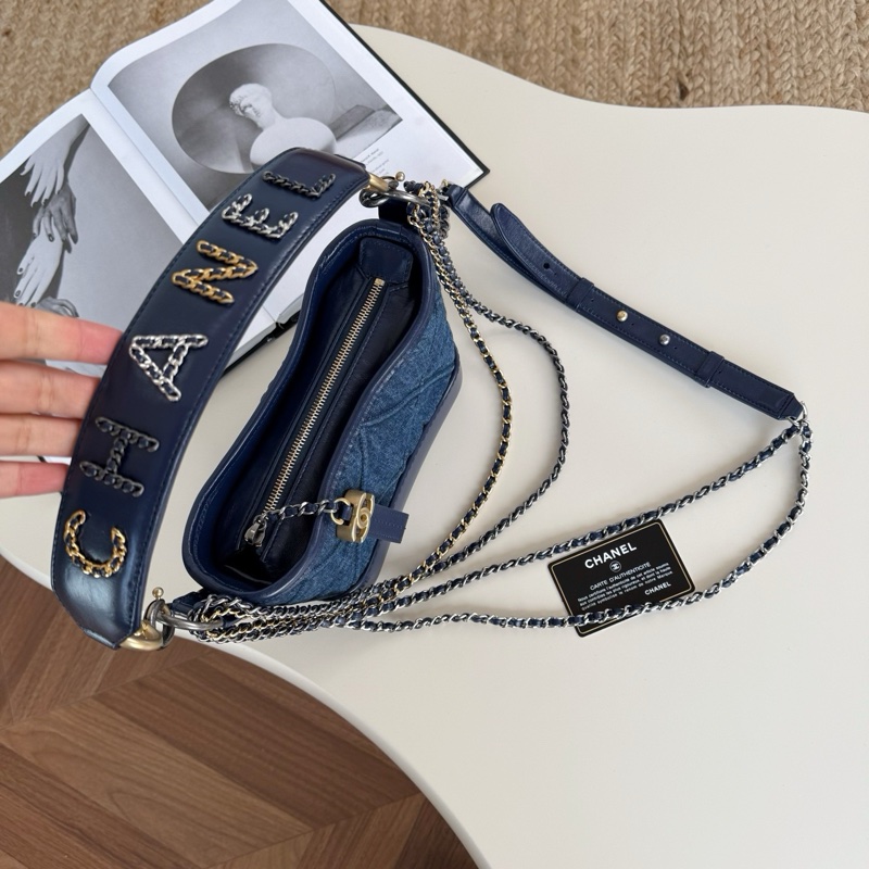 Chanel香奈兒牛仔流浪包小號手柄款-2