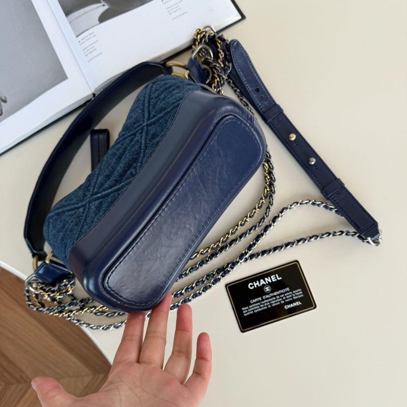 Chanel香奈兒牛仔流浪包小號手柄款-6