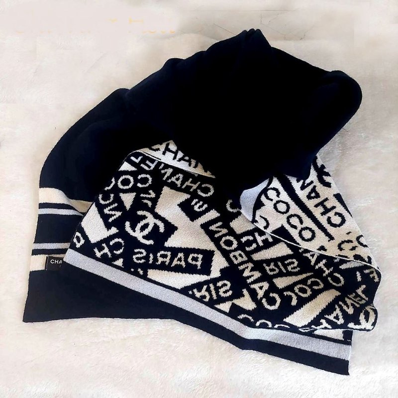 CHANEL香奈兒 經典雙C文字LOGO 羊絨圍巾~(海軍藍)-13