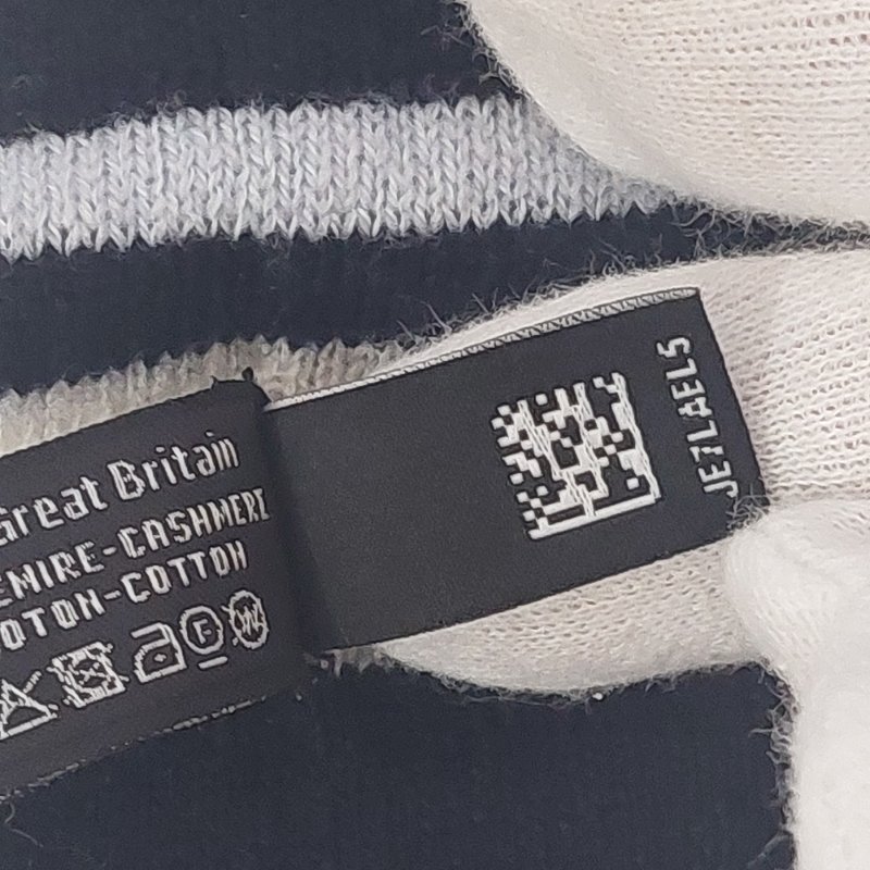 CHANEL香奈兒 經典雙C文字LOGO 羊絨圍巾~(海軍藍)-23