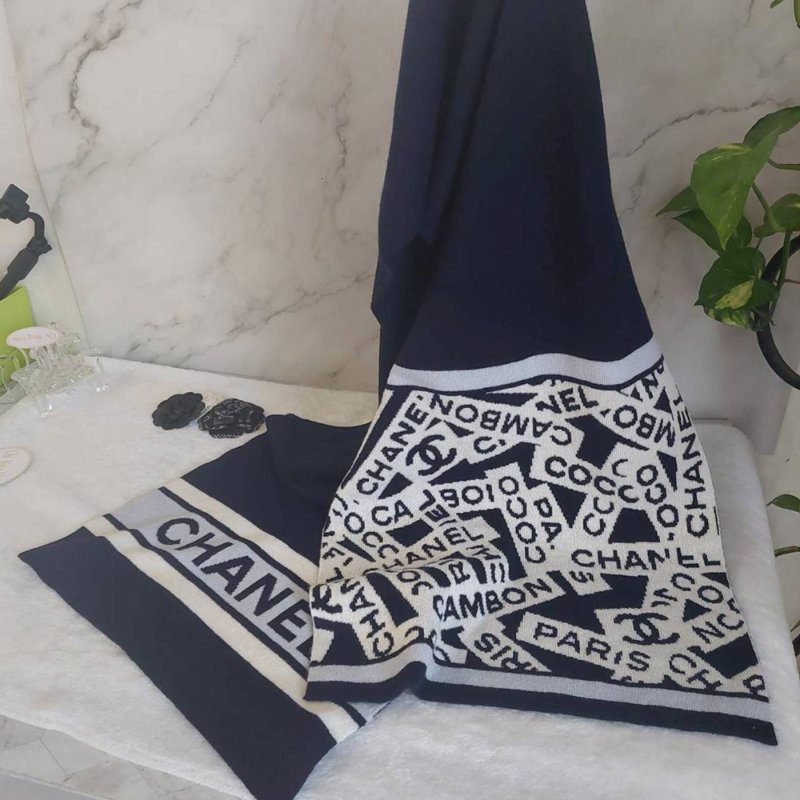 CHANEL香奈兒 經典雙C文字LOGO 羊絨圍巾~(海軍藍)-24
