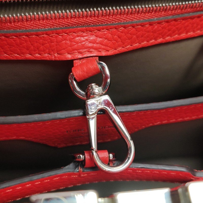 Louis Vuitton(LV)CapucinesBB牛皮純色金屬LV搭扣斜挎包-12