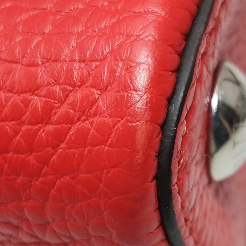 Louis Vuitton(LV)CapucinesBB牛皮純色金屬LV搭扣斜挎包-14