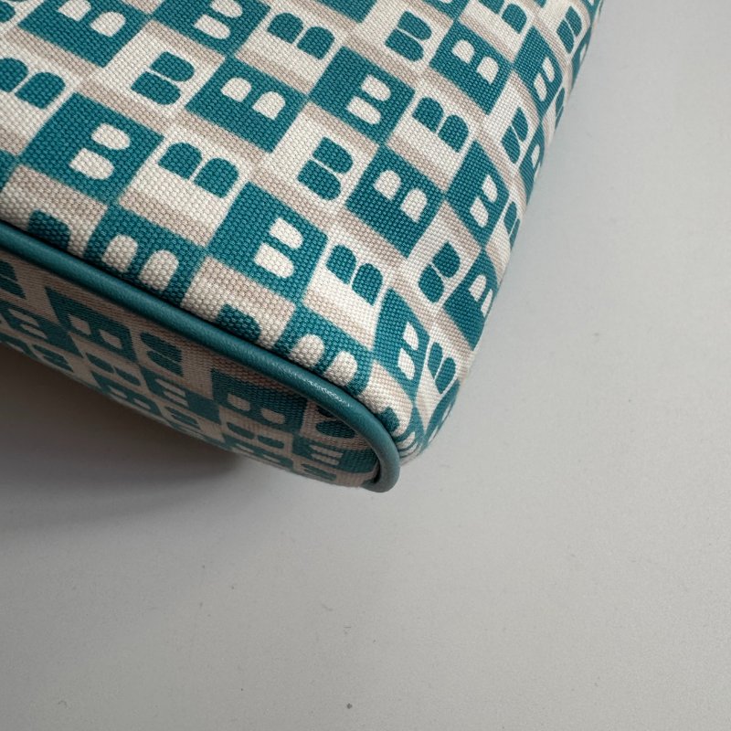 🎆超輕包身 Bally 水藍色布+皮革邊斜背小包-5
