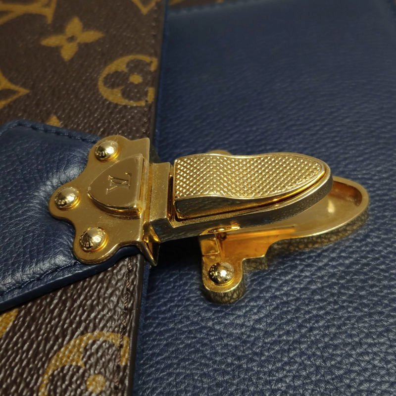 Louis Vuitton(LV)Victoire維多利亞中號牛皮老花拼皮鈎扣單肩包-8