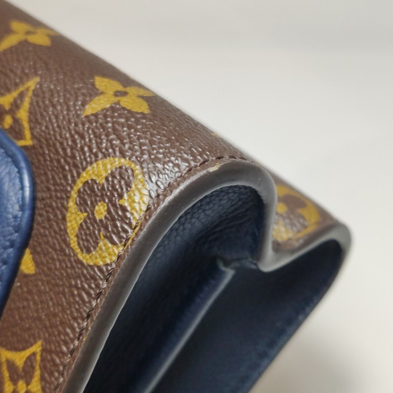 Louis Vuitton(LV)Victoire維多利亞中號牛皮老花拼皮鈎扣單肩包-14