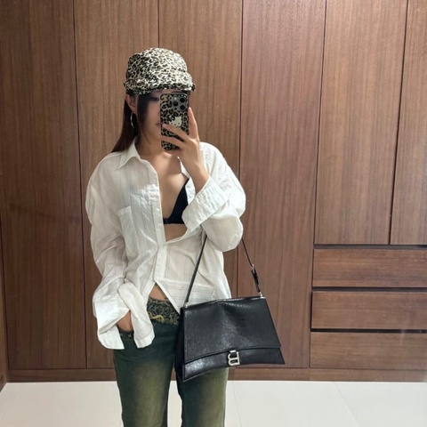 Balenciaga 腋下沙漏包 Crush 銀扣39*23 98新配件塵袋