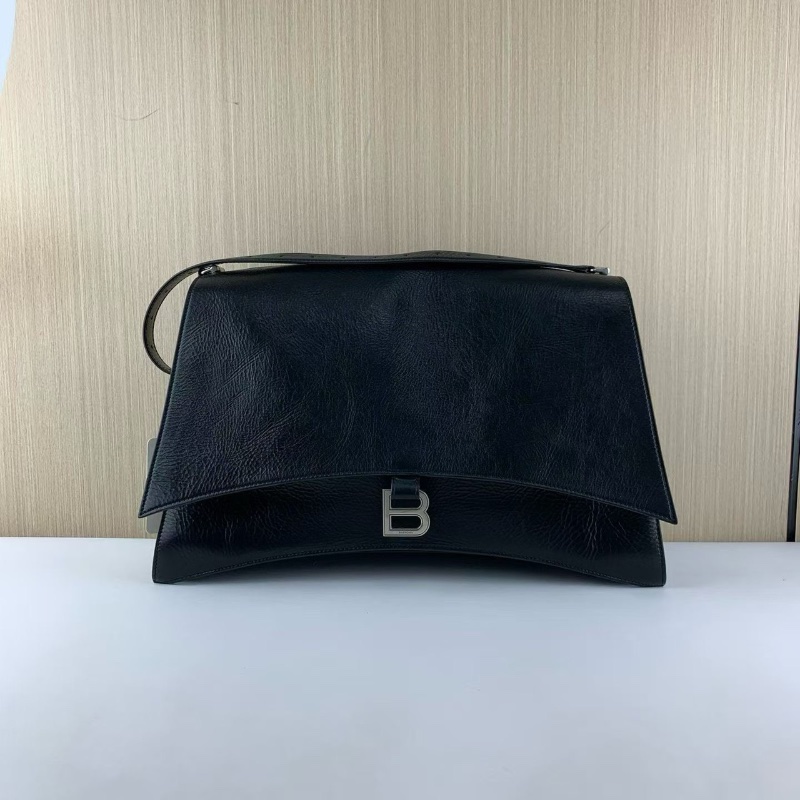 Balenciaga 腋下沙漏包 Crush 銀扣39*23 98新配件塵袋-1