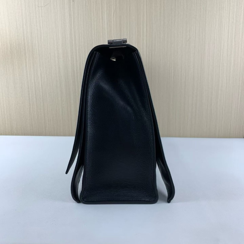 Balenciaga 腋下沙漏包 Crush 銀扣39*23 98新配件塵袋-7