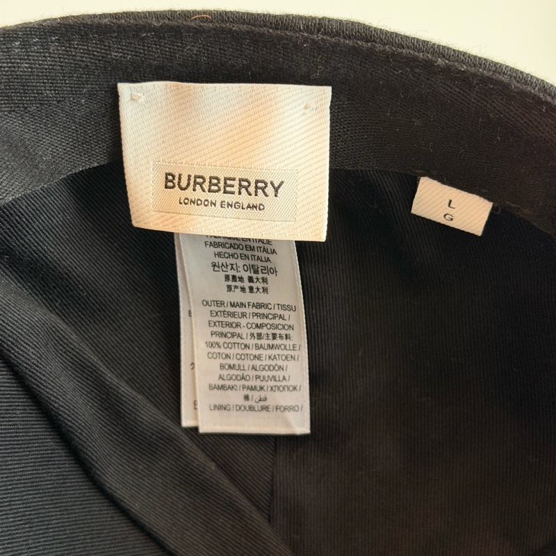 Burberry刺繡黑色鴨舌帽 L-5