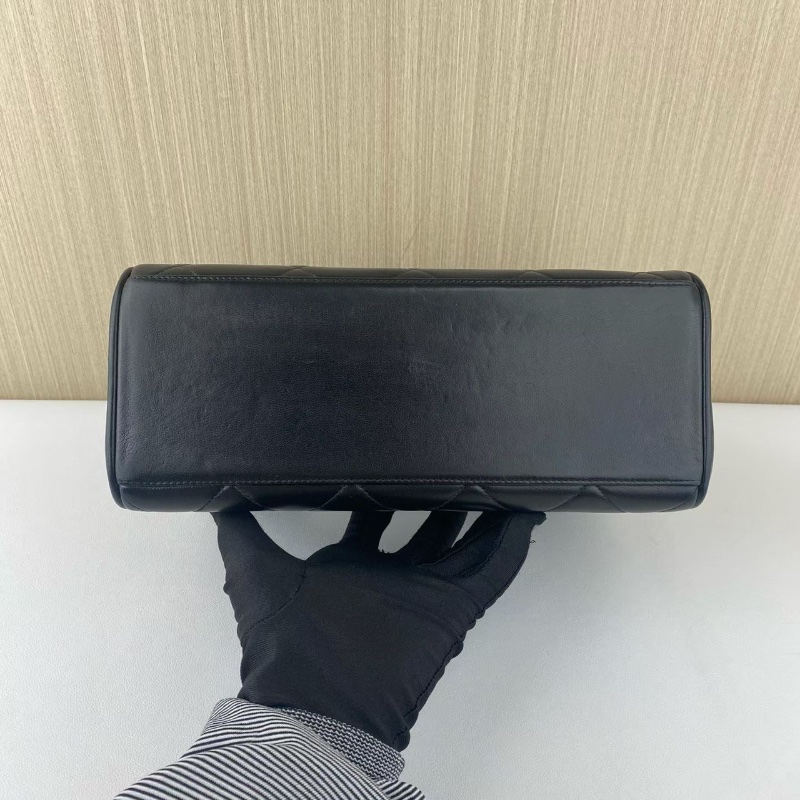 Chanel 中古黑金羊皮minikelly 絕版vintage手提包 25*15 98新配件塵袋-4