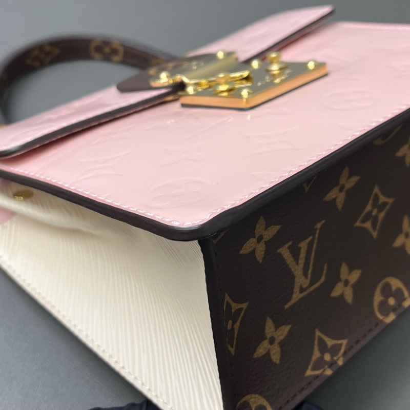 LV 櫻花粉漆皮Spring street系列 19*8*16.5cm  98新配件肩帶盒子塵袋-3