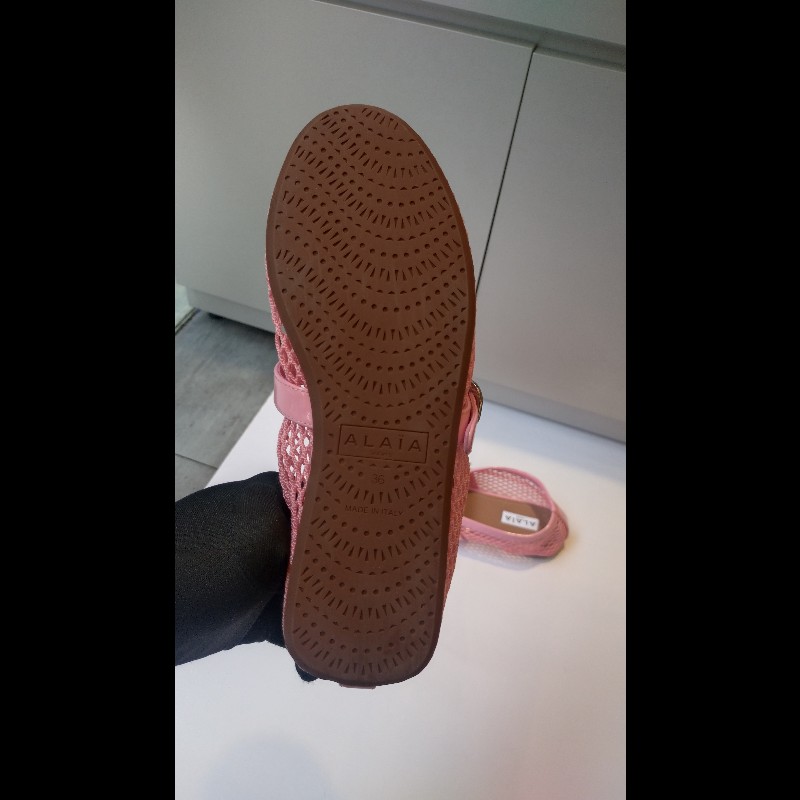 Alaia 粉色網狀平底鞋-16