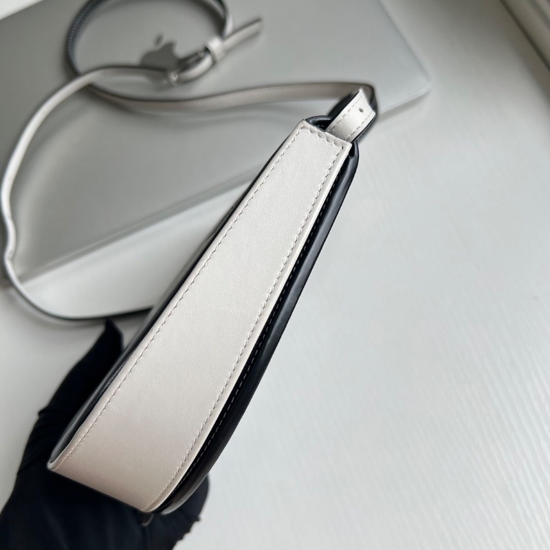Loewe 馬鞍包mini經典黑白熊貓配色大號17*15*4 98新配件塵袋-3