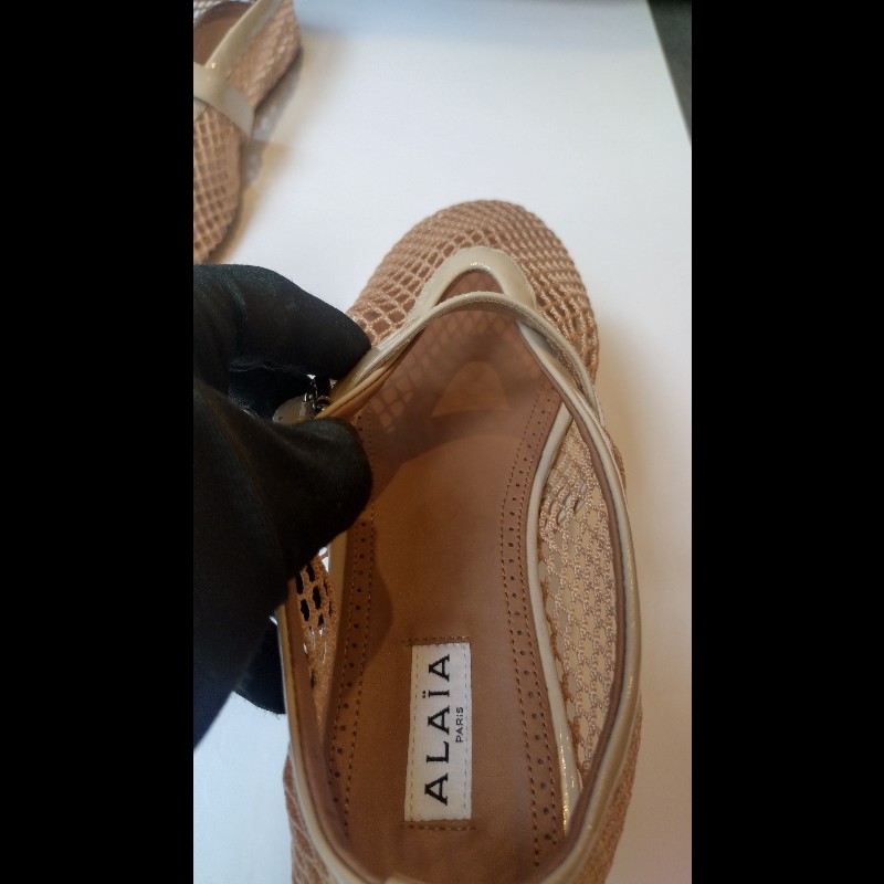 Alaia 駝色網狀平底鞋-11