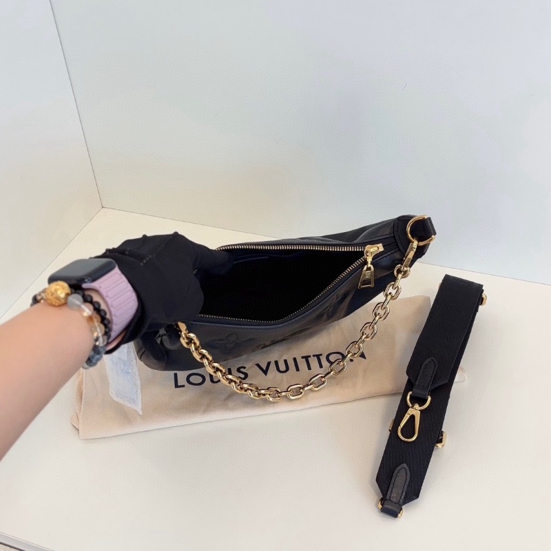 LV over the moon 黑金泡泡糖全皮月亮包 芯片款 28*16*7  99新配件塵袋肩帶-3
