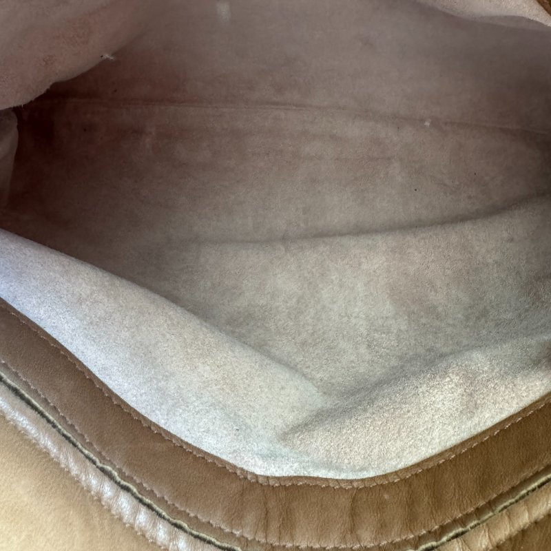 🌟絕版款式 BV 駝色側邊金色漆皮肩背包-24