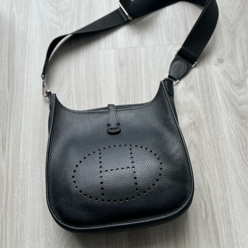 Hermes Evelyne 29 CM 黑色銀扣  正常使用痕跡 防塵套盒子紙卡都在-2