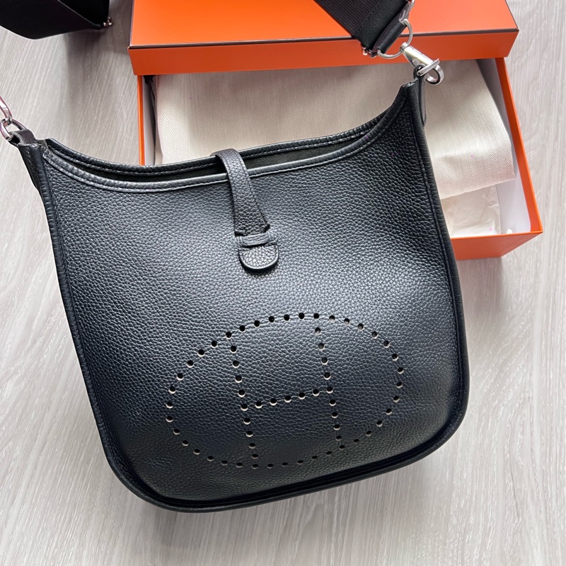 Hermes Evelyne 29 CM 黑色銀扣  正常使用痕跡 防塵套盒子紙卡都在-12