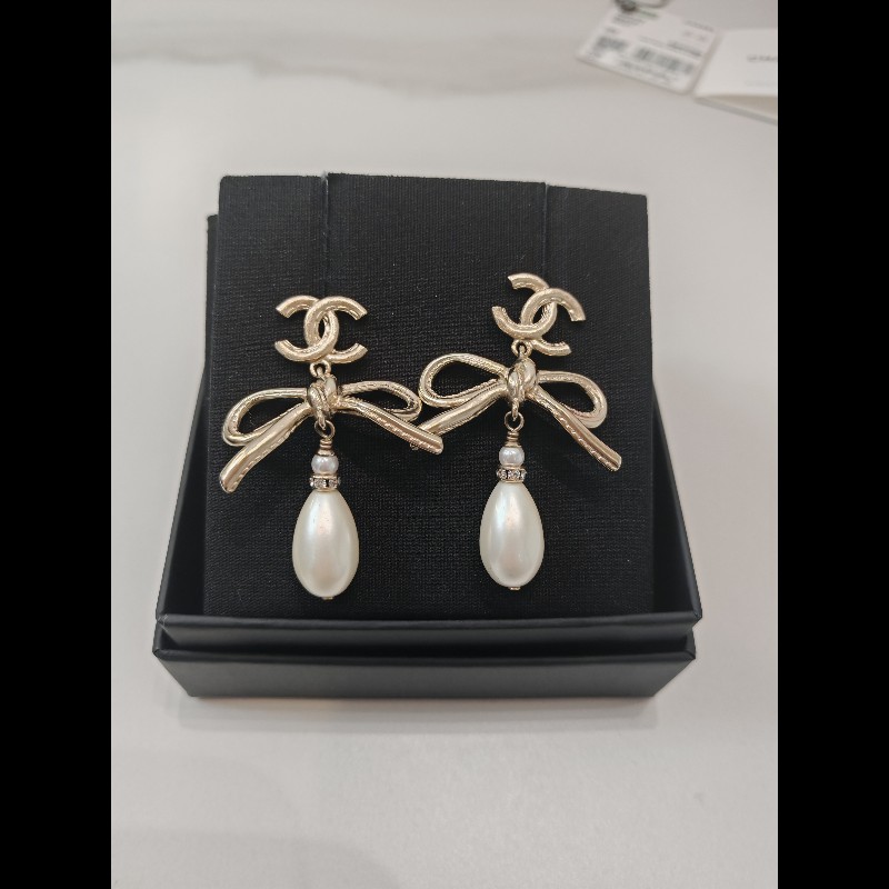 Chanel 22S 蝴蝶結水滴形珍珠耳環-0