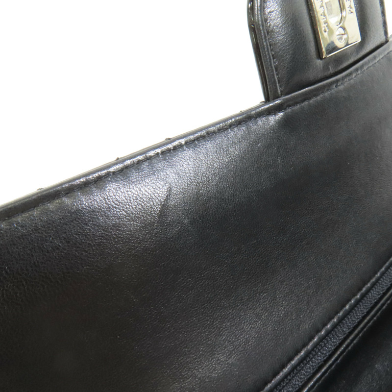 CHANEL 漆皮皮革Classic 25銀扣鏈帶肩背袋-15