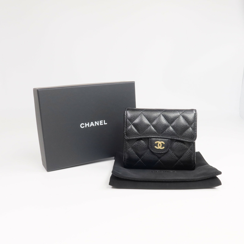 CHANEL 牛皮皮革Classic Small Flap Wallet金扣錢包-16